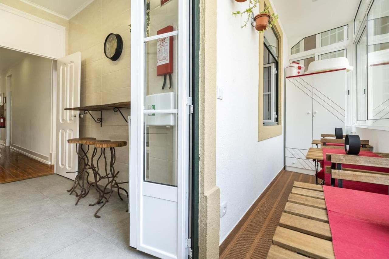 Groovy M2 R3 - Amazing Double Room With En-Suite Bathroom ลิสบอน ภายนอก รูปภาพ