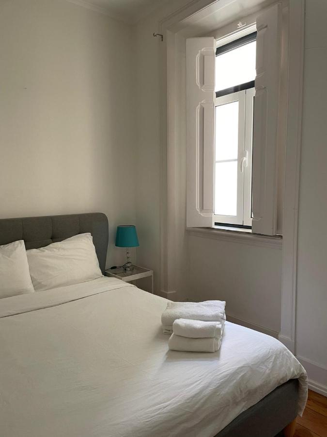 Groovy M2 R3 - Amazing Double Room With En-Suite Bathroom ลิสบอน ภายนอก รูปภาพ
